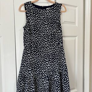 Vineyard Vines Navy and White Sleeveless Dress